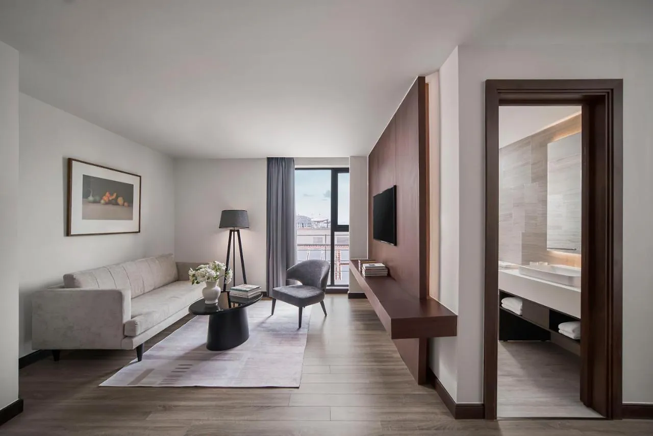 Hotel Signature By M Village Le Thanh Ton Ho Chi Minh City